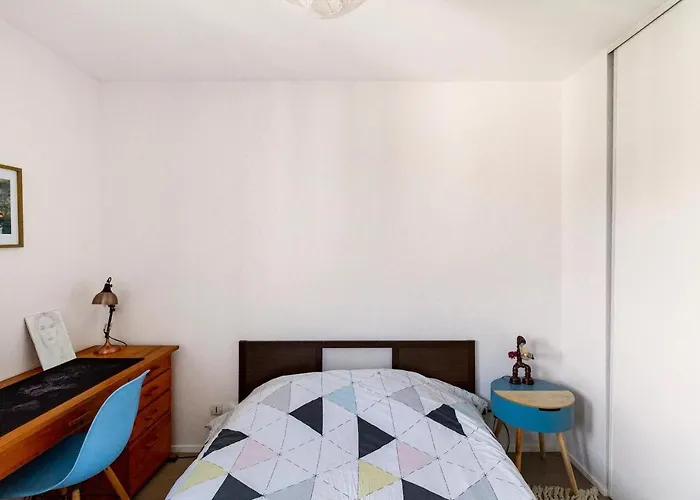 Chambre Calme Dans Un Lumineux ホームステイ