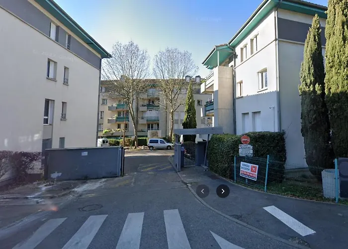 Chambre Calme Dans Un Lumineux ホームステイ