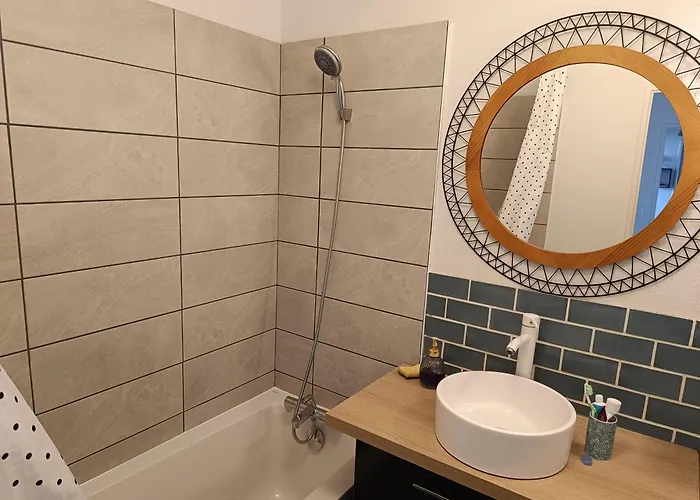 Quarto em Acomodações Particulares Chambre Calme Dans Un Lumineux